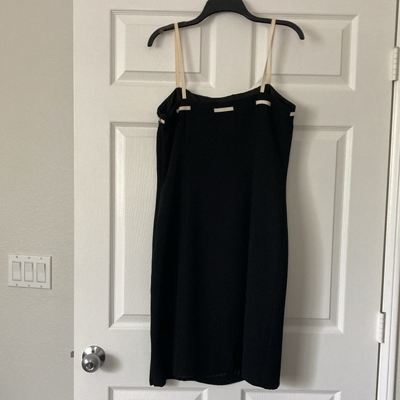 Sz 12 Maggy London Dress. EUC - Picture 3 of 9